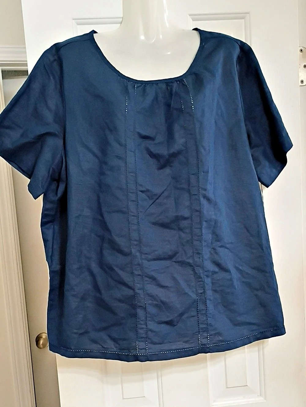 Liz Claiborne Blue Blouse Size Medium NWT